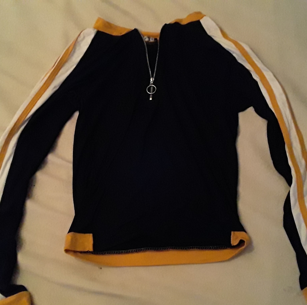 Rue 21 Long sleeve zip up shirt